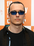 達(dá)米恩·韋恩·?？茽査?>
                            </a>
                            <div   id=