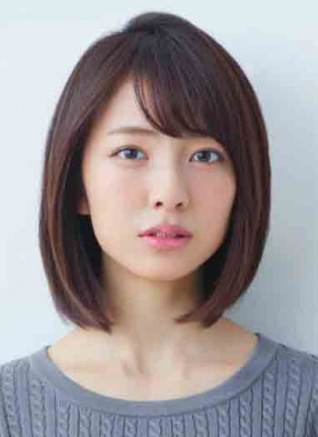 小島梨里杏