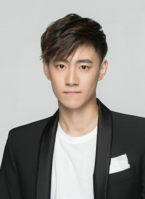 晏紫东