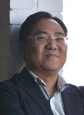 李昕