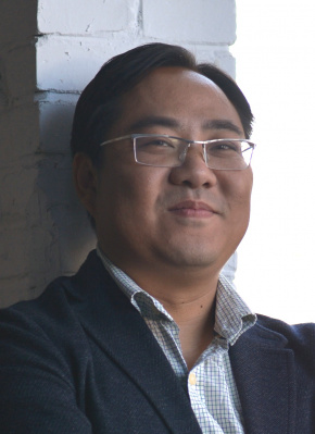 李昕