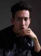 赵一凡