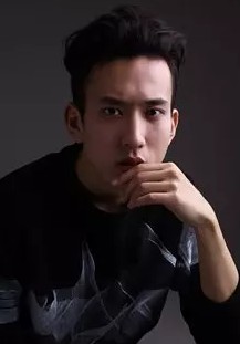 赵一凡