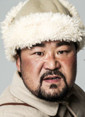 钢照日嘎
