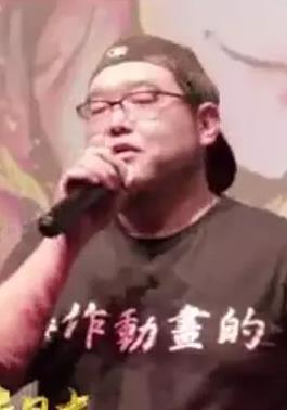 槐佳佳