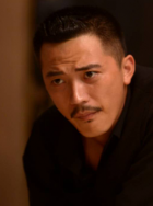 逯军