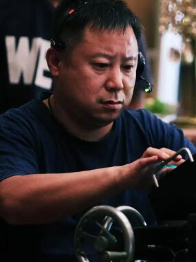 李强