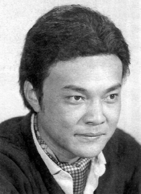 李偉