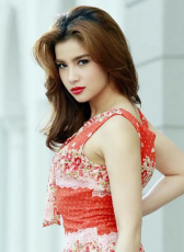 婉娜拉·宋提查