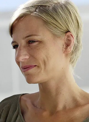 劳拉·比尔布鲁