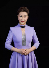 張馨月