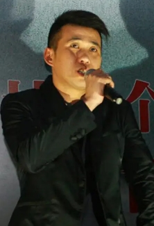 赵小鸥