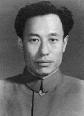 郭小川