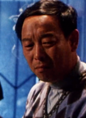 王薩