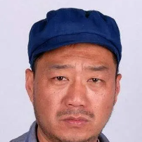 李克伟
