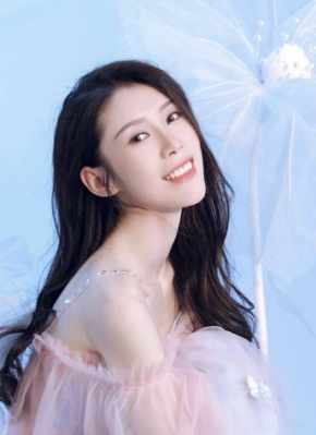 李婧瑶
