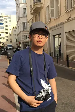 崔威