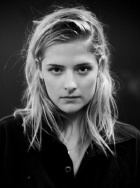 路易莎·雅格布森