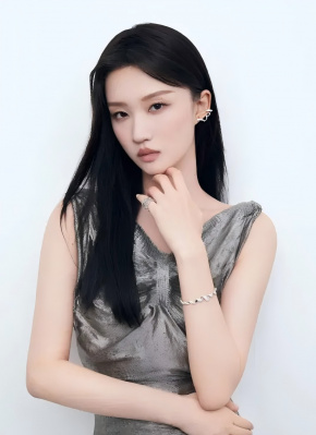 王佳怡