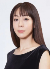 游井亮子