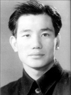张莹