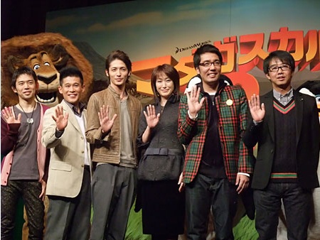 (左起)冈田义德,柳泽慎吾,玉木宏,高岛礼子,小木博明,矢作兼