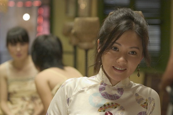 李丽珍借《红河》复出 旗袍加身风韵不减当年