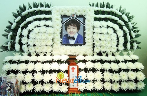 甲流夺走李光基7岁儿子生命 父亲悲痛欲绝_