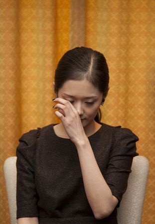 张娜拉道歉会上又哭又笑 自称都是字幕惹的祸