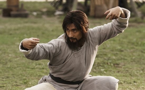 《苏乞儿》放海量剧照 赵文卓再演乞丐武神