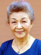 草村礼子