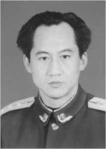 衣向东