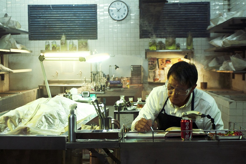 穿,现代一个杀手死后重生在上海滩的书