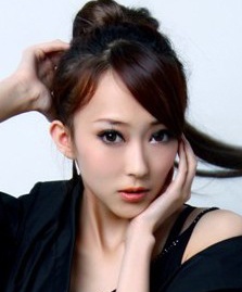 曲昱曈