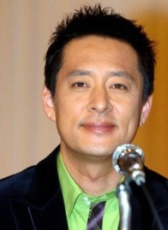 金秉世
