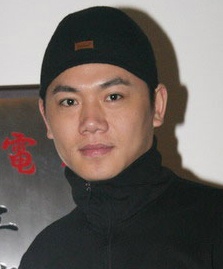 张艺飞