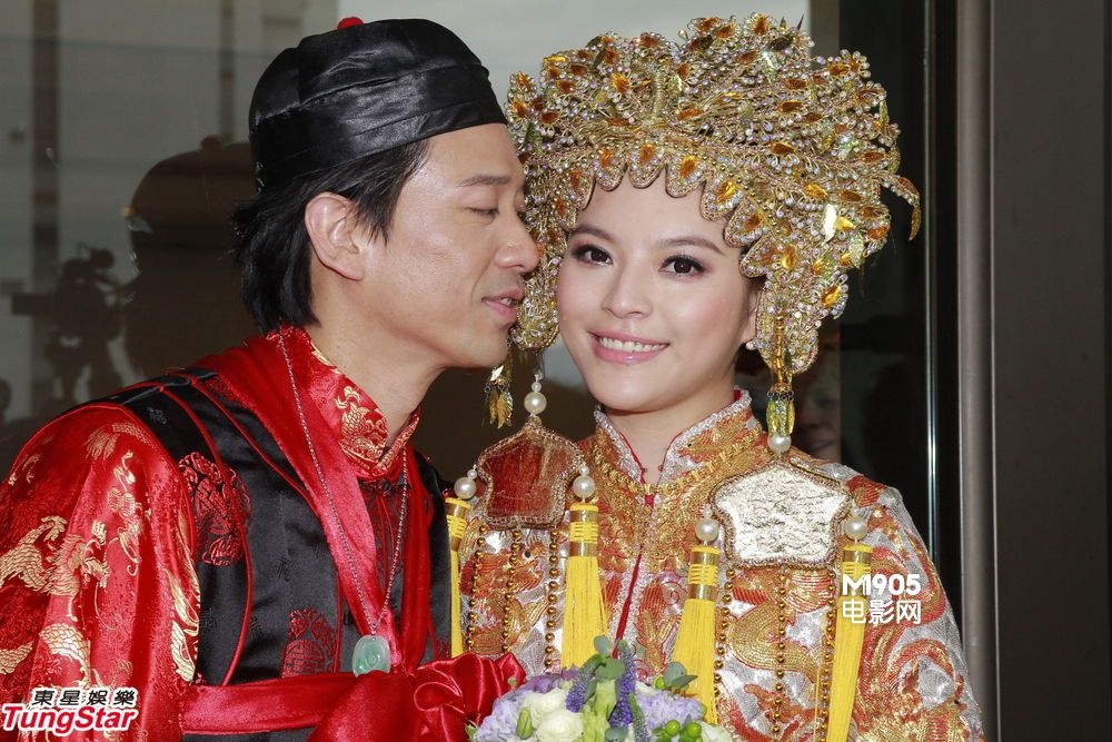 郭伟亮,叶佩雯大婚众星到贺 陈奕迅吹唢呐迎新人图片