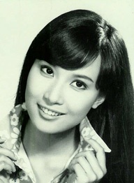 陈依龄