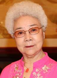 田华