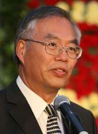 罗志雄