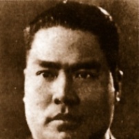 罗明佑