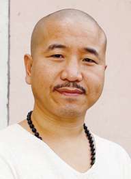 王小利