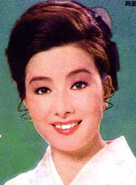 山本富士子
