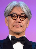 坂本龙一