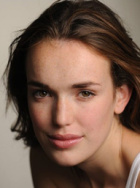 伊丽莎白·亨斯屈奇