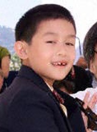 王启赞