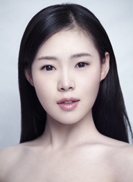 陳泯西