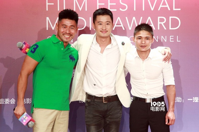 《战狼》于6月14日在上海进行了放映,导演吴京和演员马强,庄小龙出席