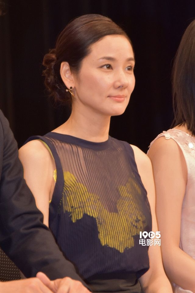 日本蓝丝带奖颁奖典礼 有村架纯,吉田羊等登场