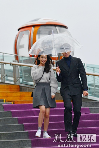 李沁《我们相爱吧》首播 盼恋爱多点真诚少点